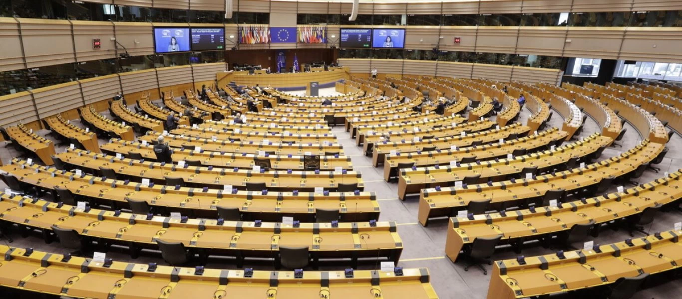Ευρωκοινοβούλιο: Αγωγή στην Κομισιόν για την Πολωνία!